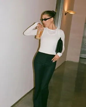 Hailey Baldwin Bieber OnlyFans Leaked Free Thumbnail Picture - #RpVSxxJbpI