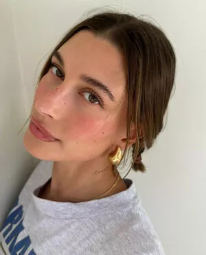 Hailey Baldwin Bieber OnlyFans Leaked Free Thumbnail Picture - #Z0vDSK9SU1