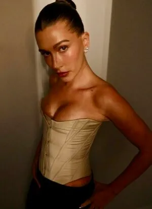 Hailey Baldwin Bieber OnlyFans Leaked Free Thumbnail Picture - #bAdG2wFm0h