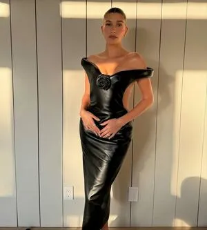 Hailey Baldwin Bieber OnlyFans Leaked Free Thumbnail Picture - #iS7FrUyrgN