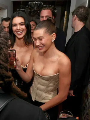 Hailey Baldwin Bieber OnlyFans Leaked Free Thumbnail Picture - #tCLzFUF04e