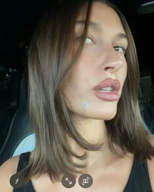 Hailey Baldwin Bieber OnlyFans Leaked Free Thumbnail Picture - #yXAlnN5v53