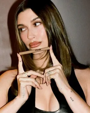 Hailey Baldwin OnlyFans Leaked Free Thumbnail Picture - #1yFPm8nn3x