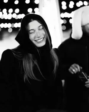 Hailey Baldwin OnlyFans Leaked Free Thumbnail Picture - #LsN3kHE7YQ