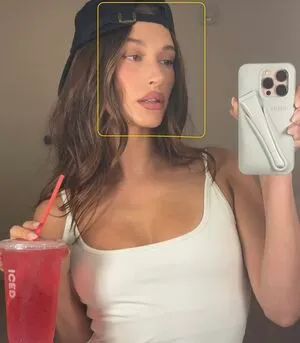 Hailey Baldwin OnlyFans Leaked Free Thumbnail Picture - #MxpGf90xvW