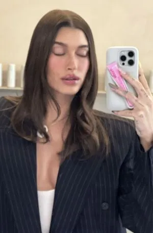 Hailey Baldwin OnlyFans Leaked Free Thumbnail Picture - #Nd5sAiUGG4