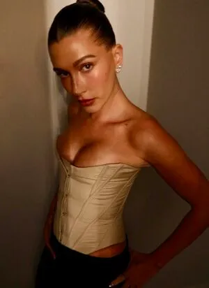 Hailey Baldwin OnlyFans Leaked Free Thumbnail Picture - #ONJTh6Bu1W