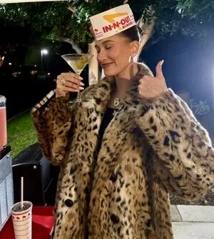 Hailey Baldwin OnlyFans Leaked Free Thumbnail Picture - #fsqZxQXjcb
