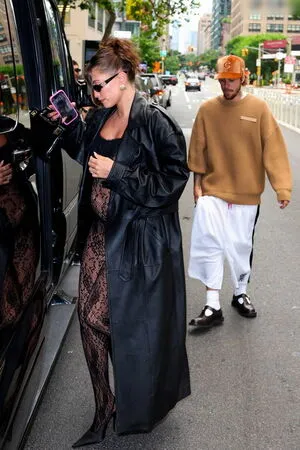Hailey Bieber OnlyFans Leaked Free Thumbnail Picture - #5a7n3nFeN6