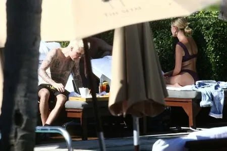 Hailey Bieber OnlyFans Leaked Free Thumbnail Picture - #9mmfPPsG3S