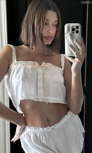 Hailey Bieber OnlyFans Leaked Free Thumbnail Picture - #9qrXKKJc1t