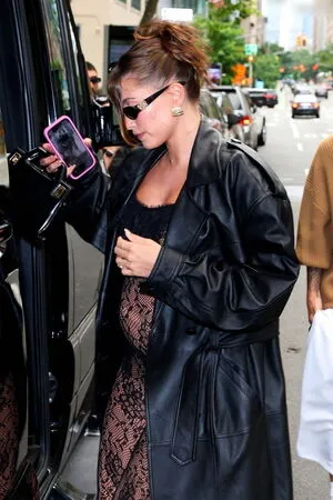 Hailey Bieber OnlyFans Leaked Free Thumbnail Picture - #BpubocmfG3