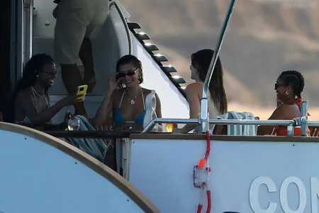 Hailey Bieber OnlyFans Leaked Free Thumbnail Picture - #CXLRqD0l7k