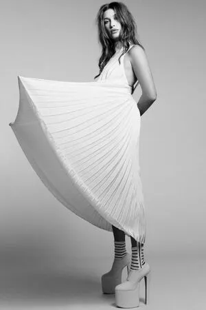 Hailey Bieber OnlyFans Leaked Free Thumbnail Picture - #L7h54GC5T5