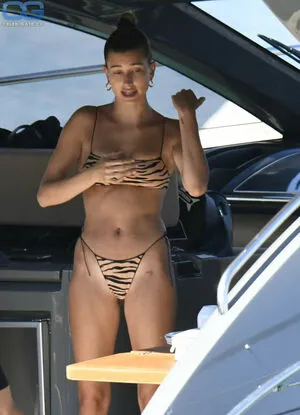 Hailey Bieber OnlyFans Leaked Free Thumbnail Picture - #PWgVNN0Xj2