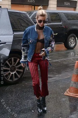 Hailey Bieber OnlyFans Leaked Free Thumbnail Picture - #e1oFEtYAYP