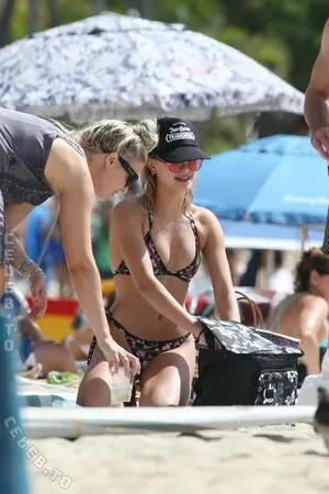 Hailey Bieber OnlyFans Leaked Free Thumbnail Picture - #eBNLzYW2D2