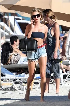 Hailey Bieber OnlyFans Leaked Free Thumbnail Picture - #oaFAaygENo