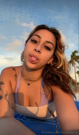 Hailey Davis OnlyFans Leaked Free Thumbnail Picture - #sAQNZ1fvsn