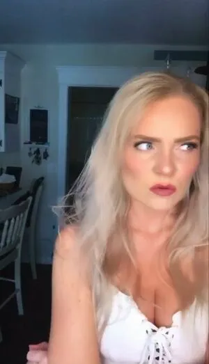 Hailey Malles OnlyFans Leaked Free Thumbnail Picture - #B7rhhj2Nns