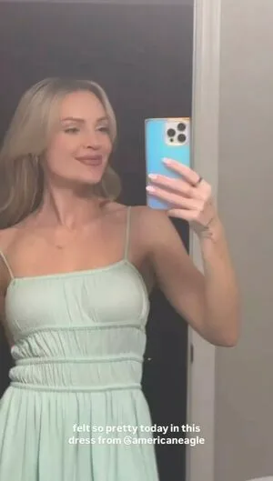 Hailey Malles OnlyFans Leaked Free Thumbnail Picture - #x1bY2jvcC6