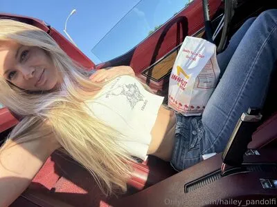 Hailey Pandolfi OnlyFans Leaked Free Thumbnail Picture - #egEK1IqBao