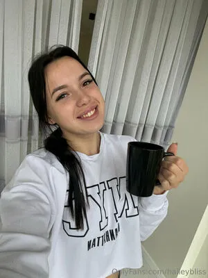 Haileybliss OnlyFans Leaked Free Thumbnail Picture - #ZbPywP3Fd0