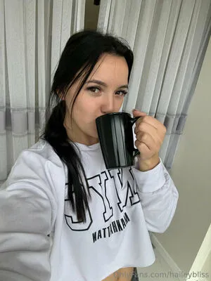 Haileybliss OnlyFans Leaked Free Thumbnail Picture - #sTUlQ3tarE