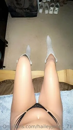 Haileyjones OnlyFans Leaked Free Thumbnail Picture - #3cSodtzaKw
