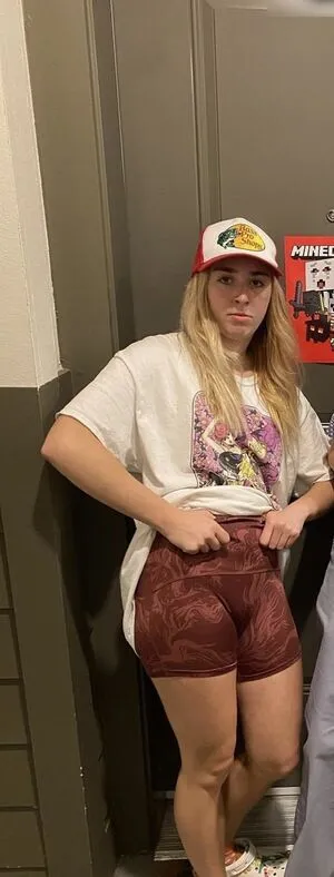 Haileyspesia OnlyFans Leaked Free Thumbnail Picture - #ESHMwtes7M