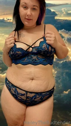 Haileythebudtender OnlyFans Leaked Free Thumbnail Picture - #5b71dJQnoQ