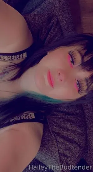 Haileythebudtender OnlyFans Leaked Free Thumbnail Picture - #TTB23OT2NC