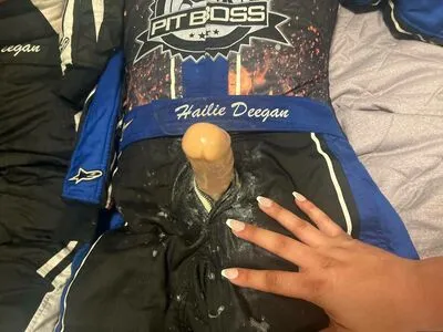 Hailie Deegan OnlyFans Leaked Free Thumbnail Picture - #8KaG9pq3HE