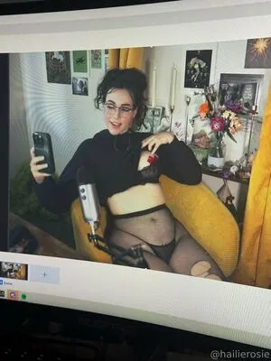Hailierosie OnlyFans Leaked Free Thumbnail Picture - #5cywNvfLPx