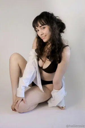Hailierosie OnlyFans Leaked Free Thumbnail Picture - #rQJdOg2Egy