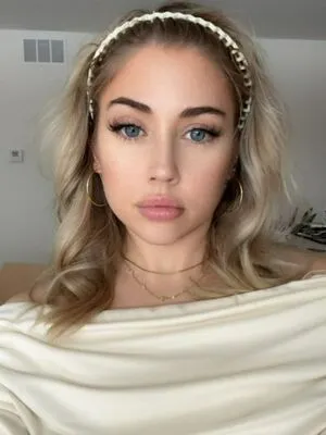 Hailsbee OnlyFans Leaked Free Thumbnail Picture - #AqLXPm0Pm0