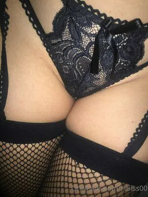 Hailss00 OnlyFans Leaked Free Thumbnail Picture - #C9DyDjffUM