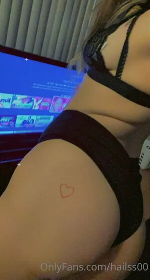 Hailss00 OnlyFans Leaked Free Thumbnail Picture - #blrfQ77CdU