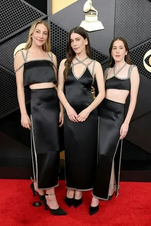 Haim Sisters OnlyFans Leaked Free Thumbnail Picture - #erOsO3woYB