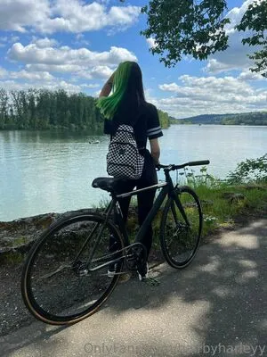 Hairbyharley OnlyFans Leaked Free Thumbnail Picture - #H0tviFishd