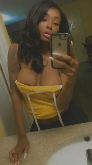 Haitianbarbiie OnlyFans Leaked Free Thumbnail Picture - #FPIMAUuIog