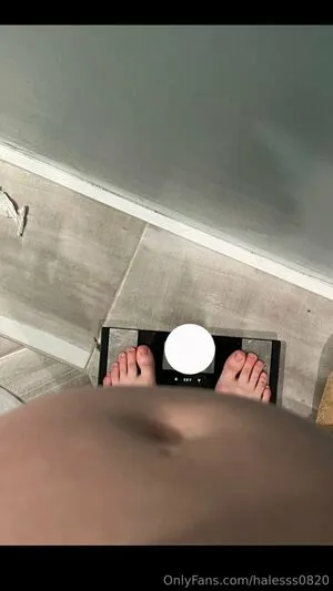 Halesss0820 OnlyFans Leaked Free Thumbnail Picture - #7DglCtJDI6