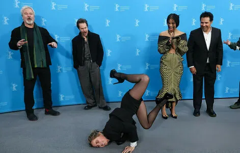 Haley Lu Richardson OnlyFans Leaked Free Thumbnail Picture - #31QMmS1MYO