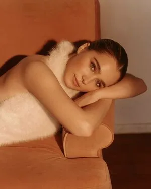 Haley Lu Richardson OnlyFans Leaked Free Thumbnail Picture - #ALfFVBgYrM