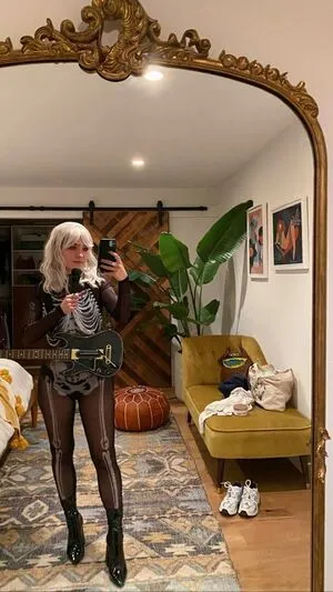 Haley Lu Richardson OnlyFans Leaked Free Thumbnail Picture - #Q7j0AGctCm