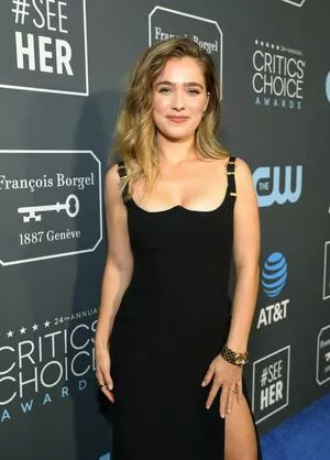 Haley Lu Richardson OnlyFans Leaked Free Thumbnail Picture - #RJ0jxhrCU4