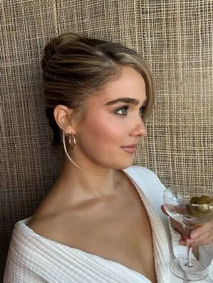 Haley Lu Richardson OnlyFans Leaked Free Thumbnail Picture - #Re8SDB1P3w