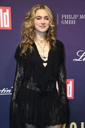 Haley Lu Richardson OnlyFans Leaked Free Thumbnail Picture - #UFswhdOSSv