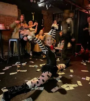 Haley Lu Richardson OnlyFans Leaked Free Thumbnail Picture - #ffMQ49V2h4