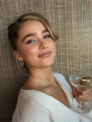 Haley Lu Richardson OnlyFans Leaked Free Thumbnail Picture - #mVr1EYPXhW